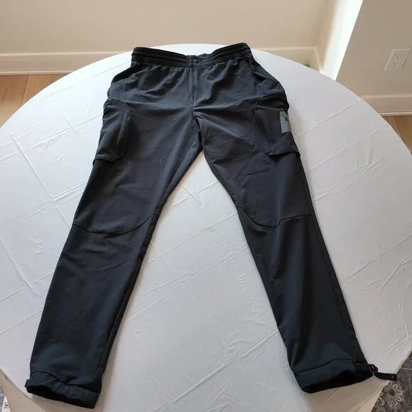 Under Armour | Project Rock Woven Cargo Pants - Black | Size L - Picture 1 of 11